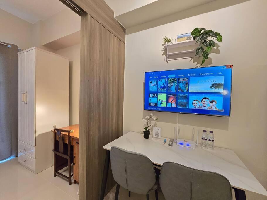 1Br Unit Condotel W Balcony Fame Residences #Fm57 马尼拉 外观 照片